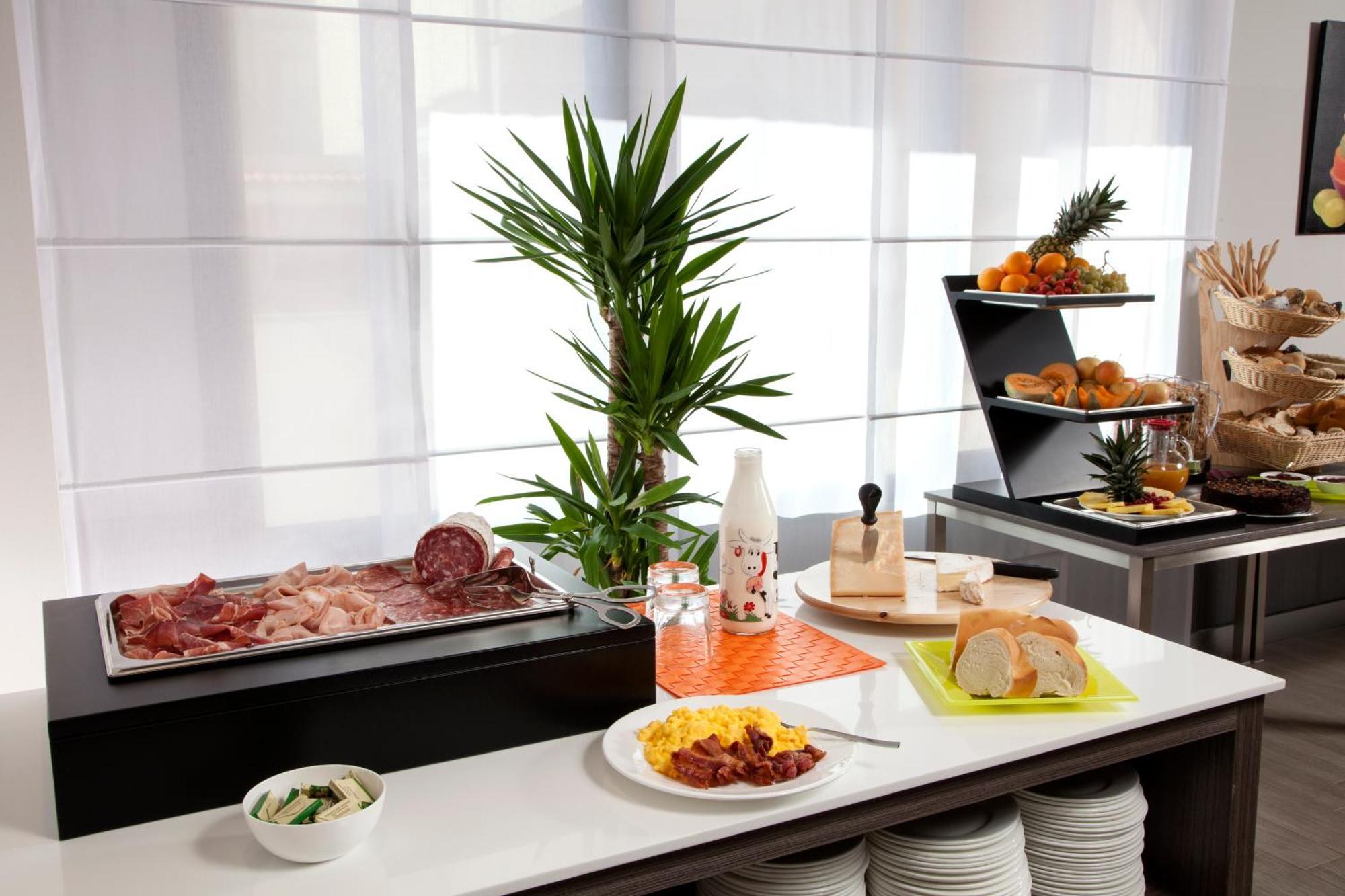 Best Western Plus Borgolecco Hotel Arcore Εστιατόριο φωτογραφία